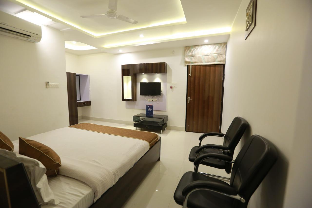 Oyo 8837 Hotel Surya Galaxy Kanpur Exterior photo